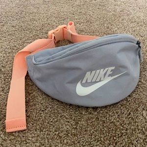 Nike Fanny Pack (dual zipper)